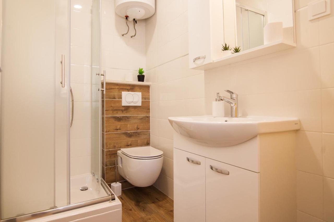 Family Apartments Brach Bol Luaran gambar