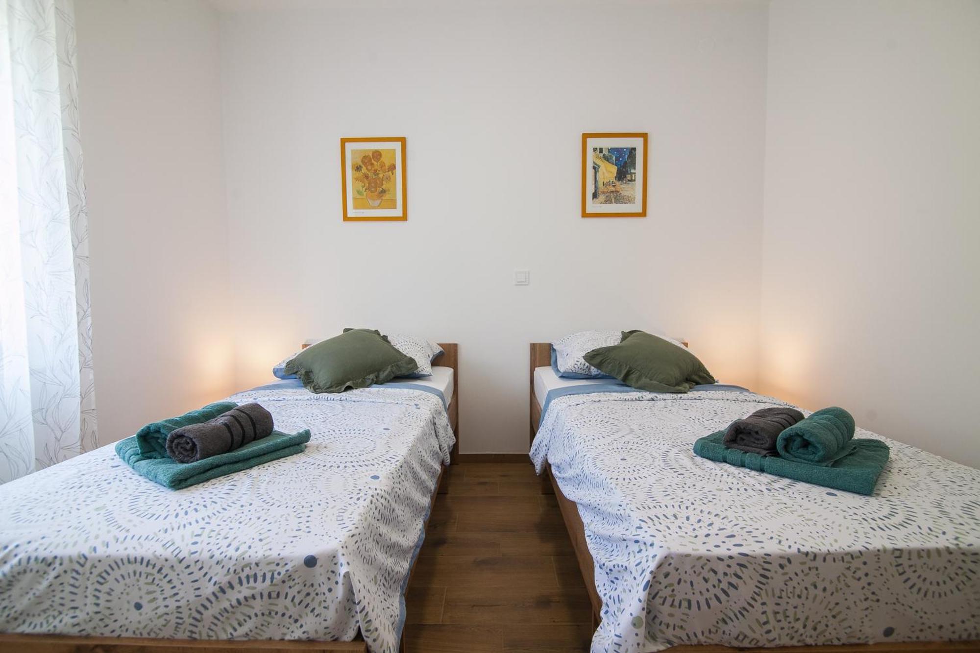 Family Apartments Brach Bol Luaran gambar